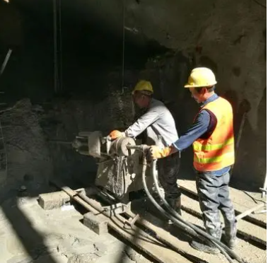 鹤山水下抗分散灌浆料特点 水下不分散注浆料介绍